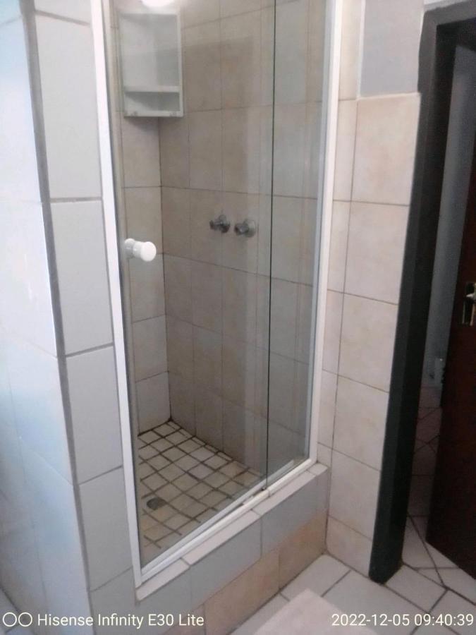 Rustenburg Guesthouse מראה חיצוני תמונה