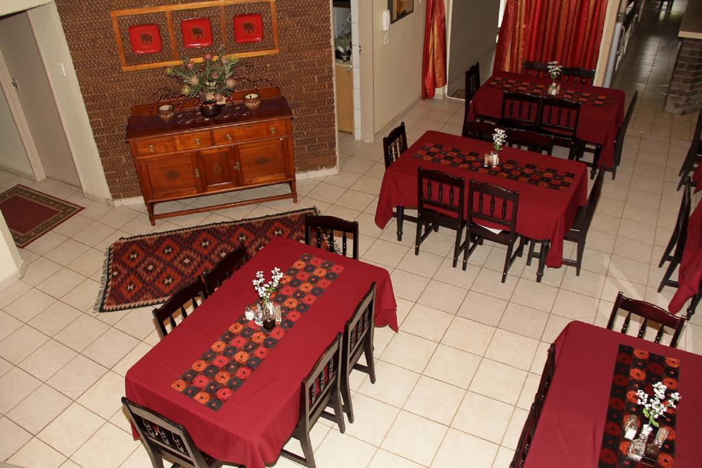 Rustenburg Guesthouse מראה חיצוני תמונה