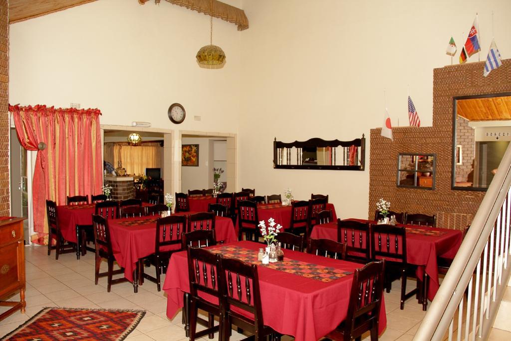 Rustenburg Guesthouse מראה חיצוני תמונה