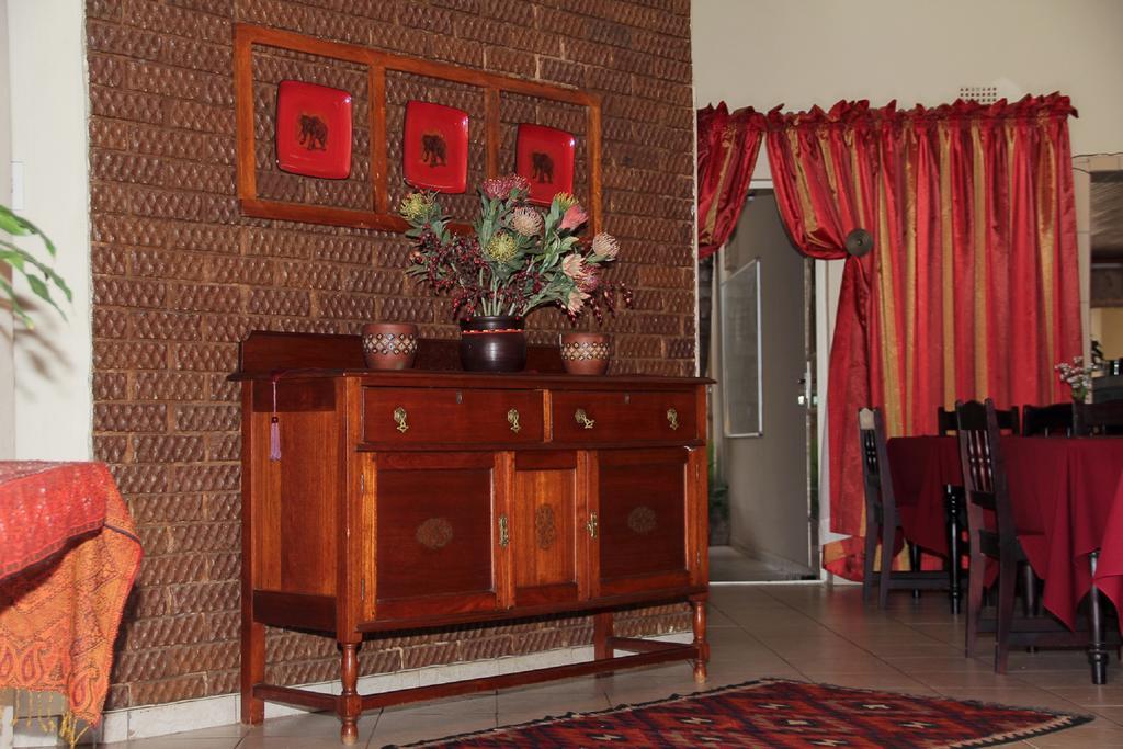 Rustenburg Guesthouse מראה חיצוני תמונה