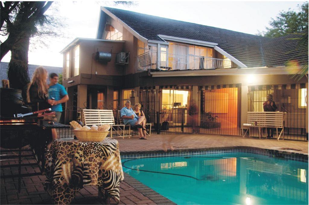 Rustenburg Guesthouse מראה חיצוני תמונה